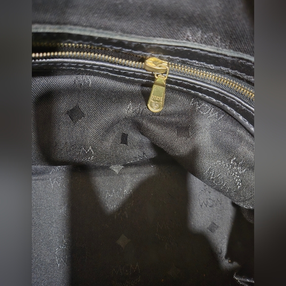 MCM BLACK NYLON BOSTON BAG-AUTHENTIC - Picture 14 of 16